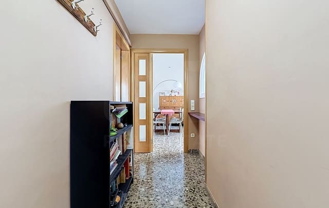 Apartamento de 4 habitaciones en Vilanova i la Geltrú en venta - 320.000 € (Ref: 10057888)
