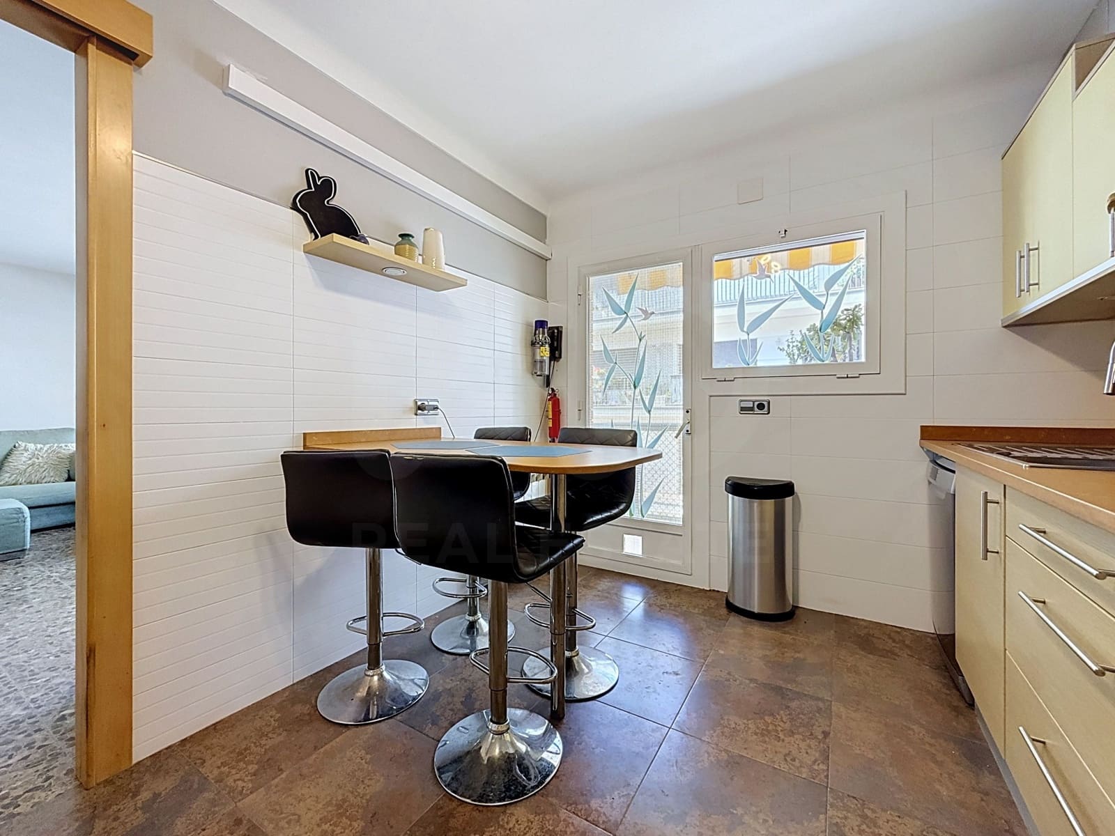 4 bedroom Apartment for sale in Vilanova i la Geltru - € 320,000 (Ref: 10057888)