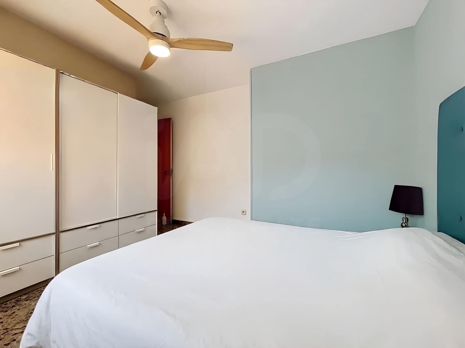 4 bedroom Apartment for sale in Vilanova i la Geltru - € 320,000 (Ref: 10057888)