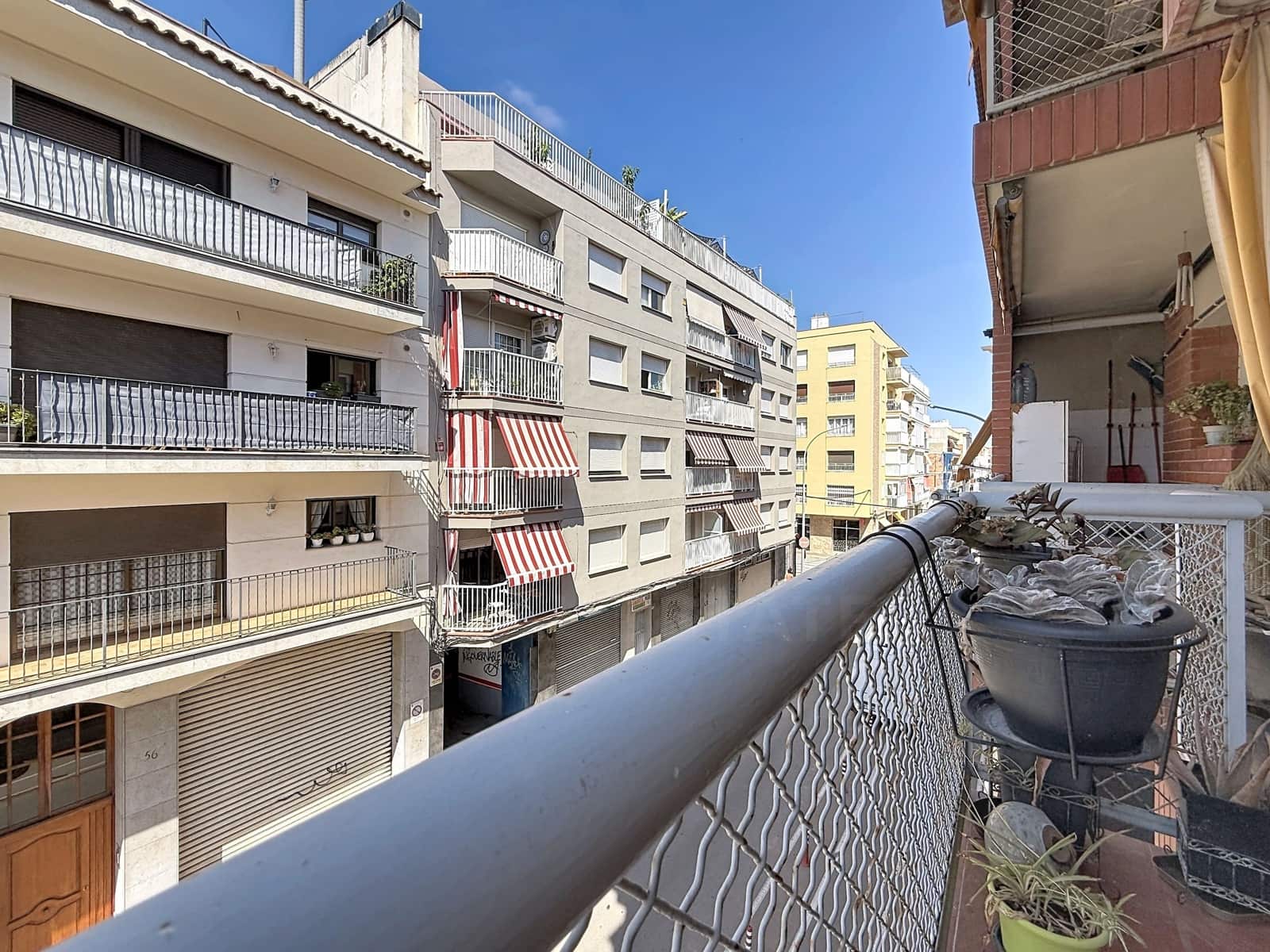 4 bedroom Apartment for sale in Vilanova i la Geltru - € 320,000 (Ref: 10057888)