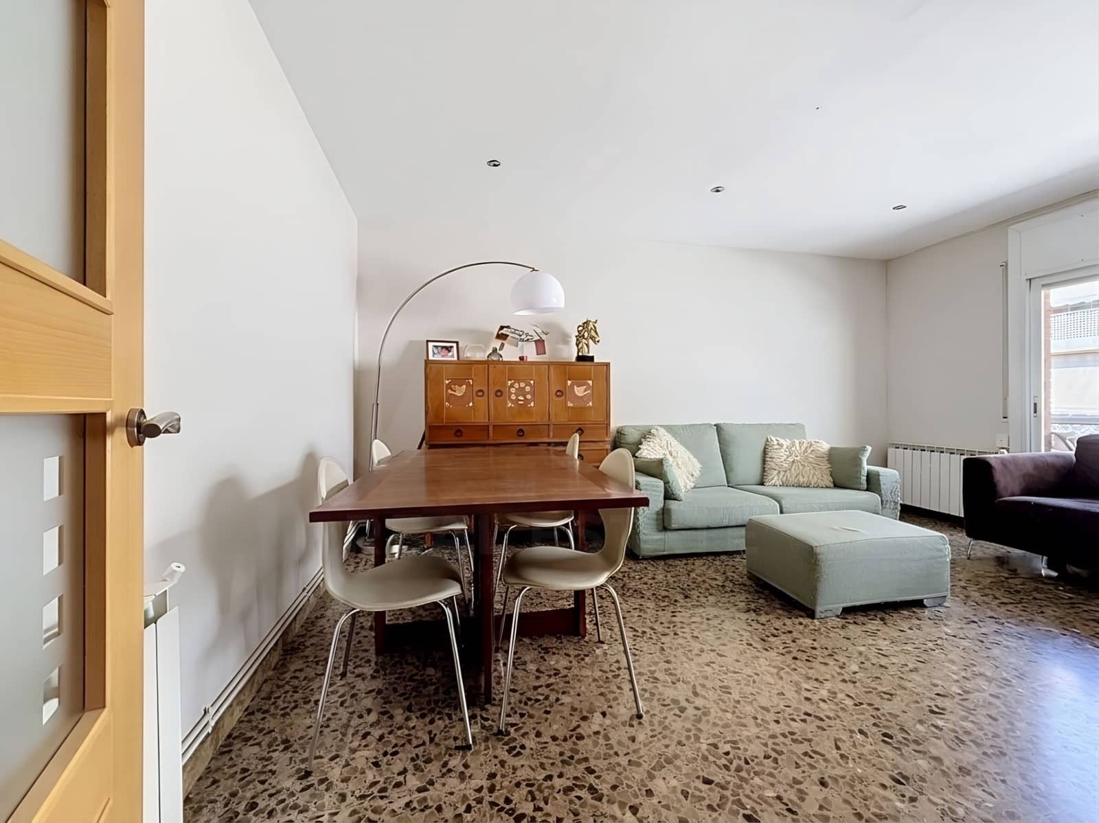 4 bedroom Apartment for sale in Vilanova i la Geltru - € 320,000 (Ref: 10057888)