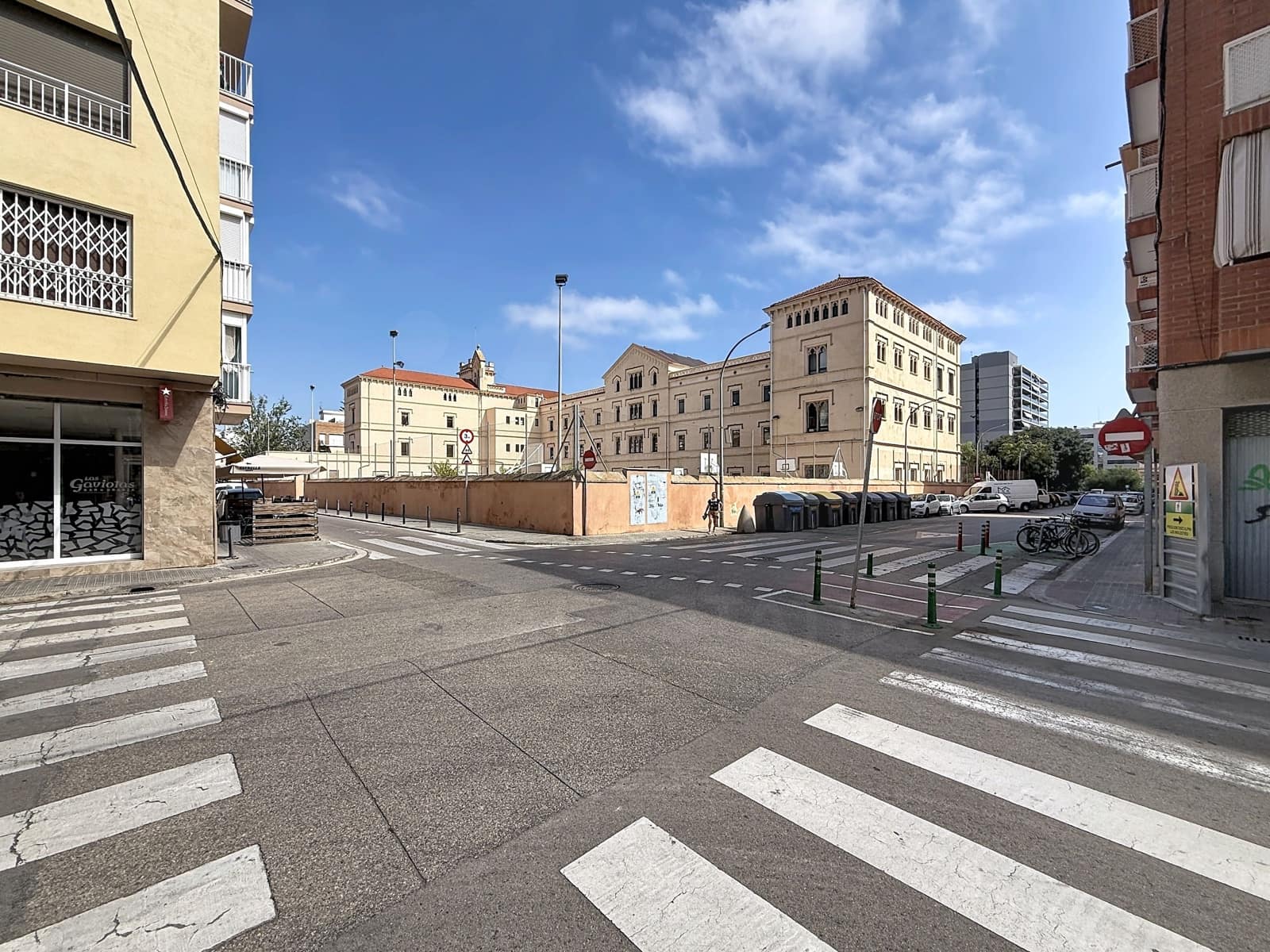 4 bedroom Apartment for sale in Vilanova i la Geltru - € 320,000 (Ref: 10057888)