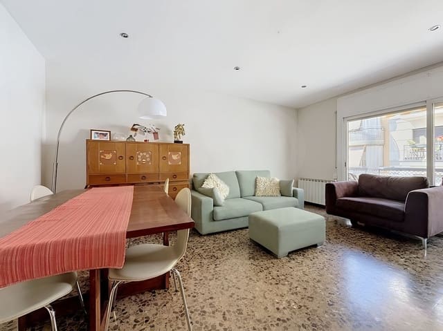 4 quarto Apartamento para venda em Vilanova i la Geltrú - 320 000 € (Ref: 10057888)