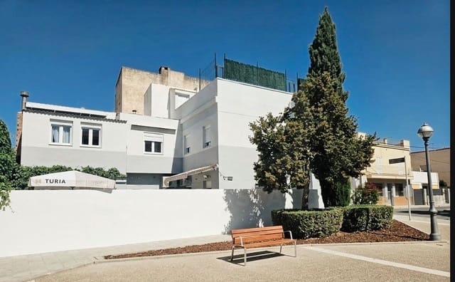 4 chambre Villa/Maison Mitoyenne à vendre à Reus avec piscine - 410 000 € (Ref: 10057889)