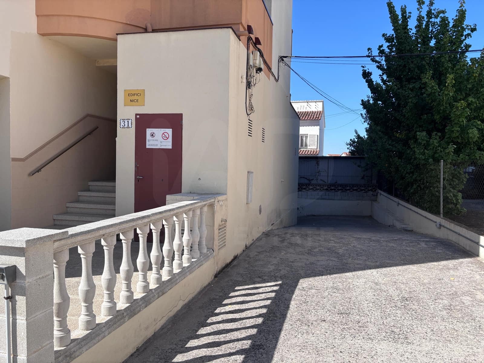 Garage til salg i Roses - € 45.000 (Ref: 10057894)