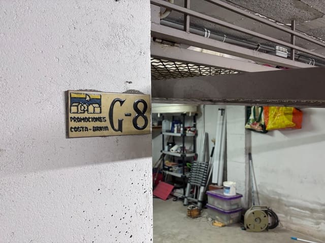Garage til salg i Santa Margarida, Roses - € 45.000 (Ref: 10057894)