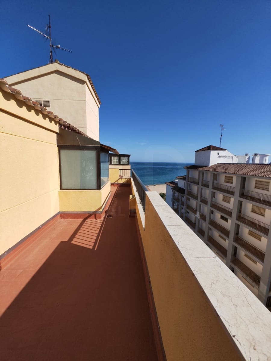 2 bedroom Apartment for sale in Peniscola with pool - € 246,000 (Ref: 10057899)