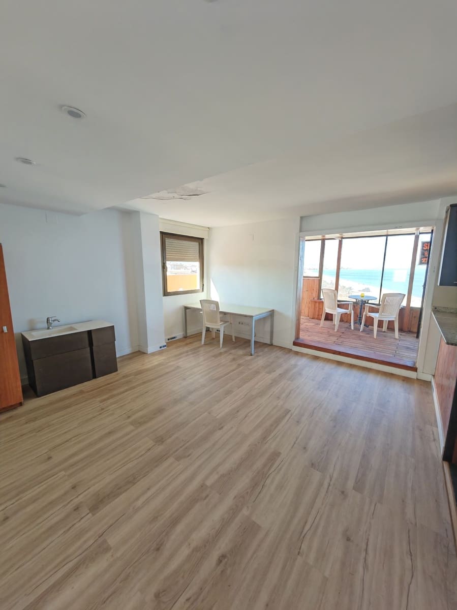 2 bedroom Apartment for sale in Peniscola with pool - € 246,000 (Ref: 10057899)