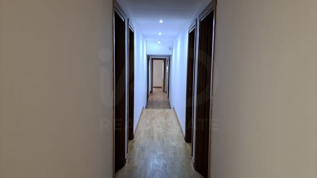 Kaupallinen myytävänä paikassa El Fort Pienc, Barcelona kaupunki - 225 000 € (Ref: 10057901)