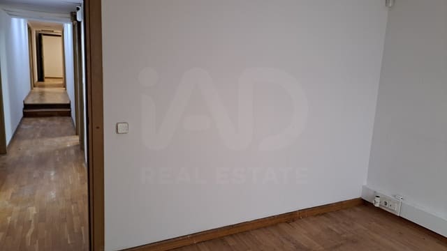 Kaupallinen myytävänä paikassa El Fort Pienc, Barcelona kaupunki - 225 000 € (Ref: 10057901)