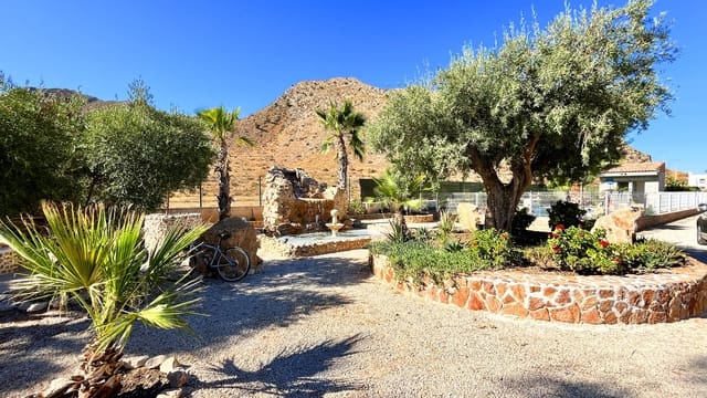 4 bedroom Villa for sale in Cox with pool - € 345,000 (Ref: 10059193)