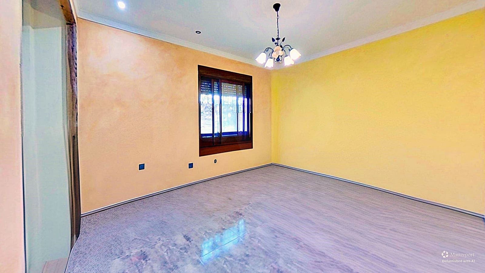 4 bedroom Villa for sale in Cox with pool - € 345,000 (Ref: 10059193)