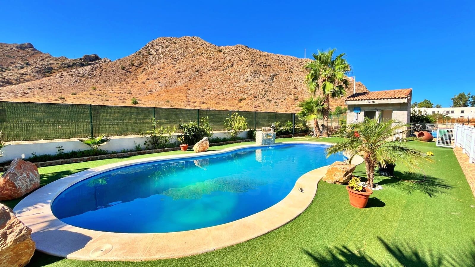 4 bedroom Villa for sale in Cox with pool - € 345,000 (Ref: 10059193)