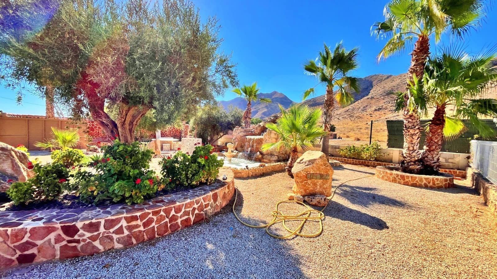 4 bedroom Villa for sale in Cox with pool - € 345,000 (Ref: 10059193)
