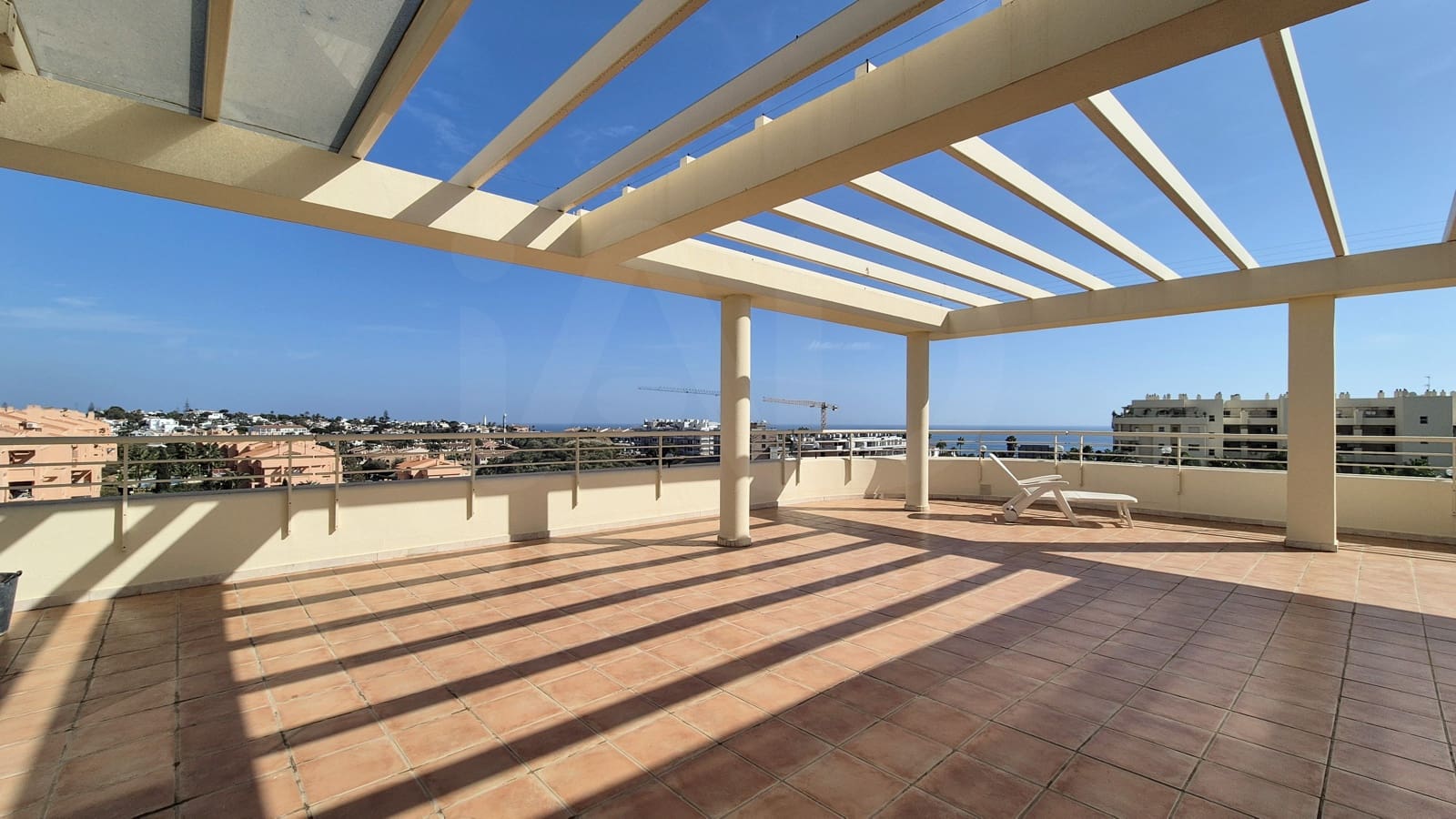 4 sovrum Takvåning till salu i Mijas med pool - 775 000 € (Ref: 10060666)