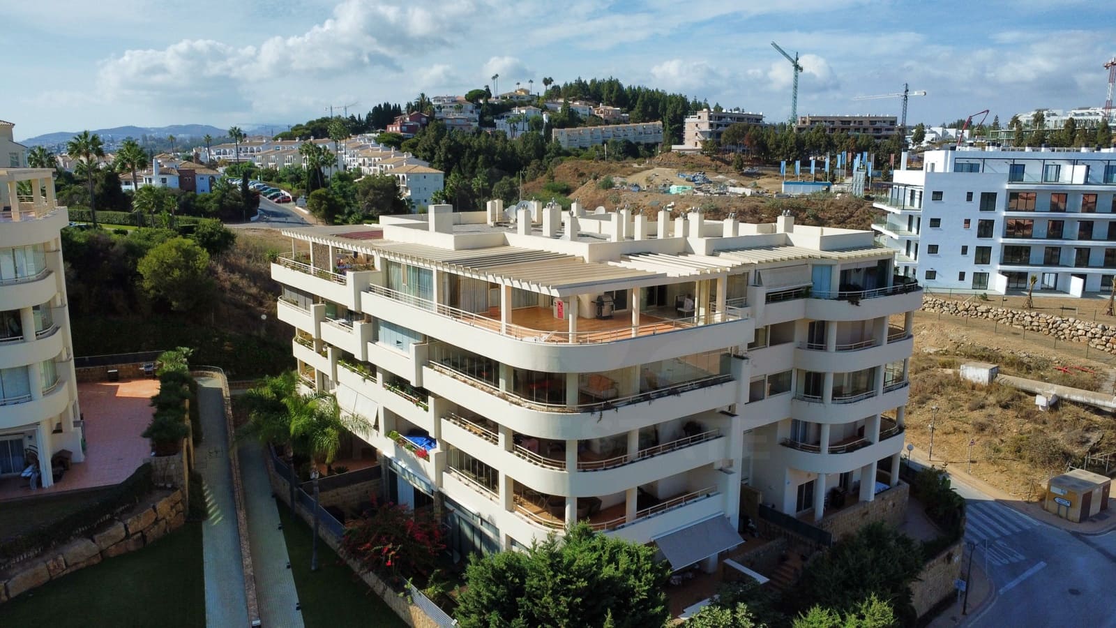4 sovrum Takvåning till salu i Mijas med pool - 775 000 € (Ref: 10060666)