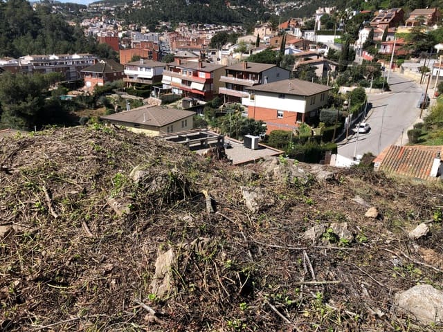 Solar/Parcela en Vallirana en venta - 90.000 € (Ref: 10060676)