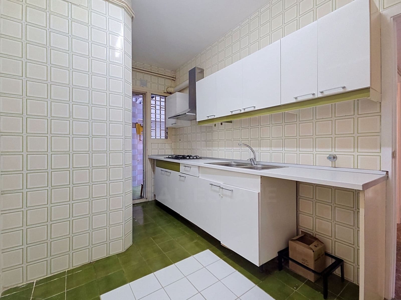 Apartamento de 3 habitaciones en Barcelona ciudad en venta con garaje - 580.000 € (Ref: 10060679)