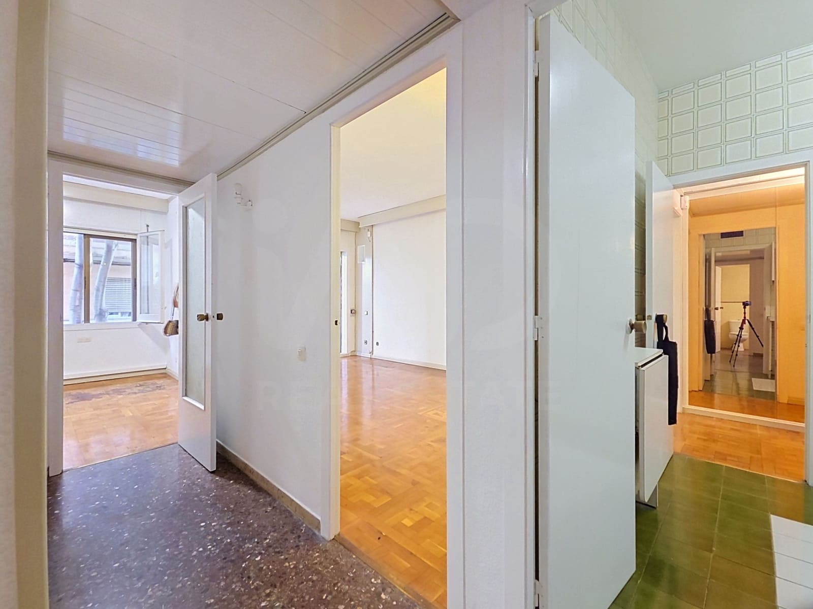 Apartamento de 3 habitaciones en Barcelona ciudad en venta con garaje - 580.000 € (Ref: 10060679)