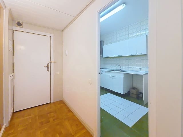 3 soveværelse Lejlighed til salg i Barcelona by med garage - € 580.000 (Ref: 10060679)