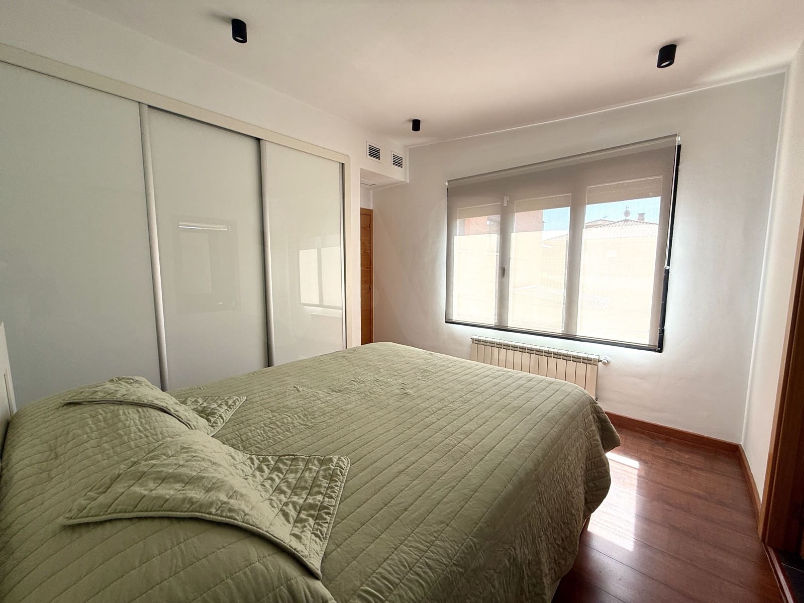4 soveværelse Byhus til salg i Chiloeches med swimmingpool garage - € 420.000 (Ref: 10061105)
