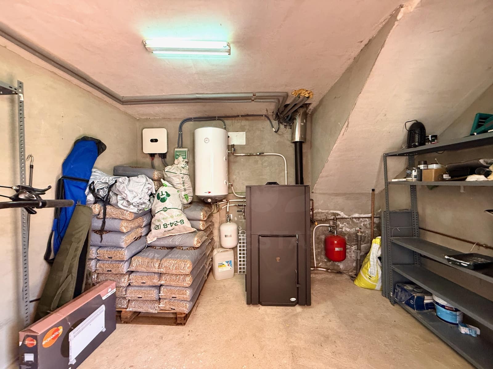4 soveværelse Byhus til salg i Chiloeches med swimmingpool garage - € 420.000 (Ref: 10061105)