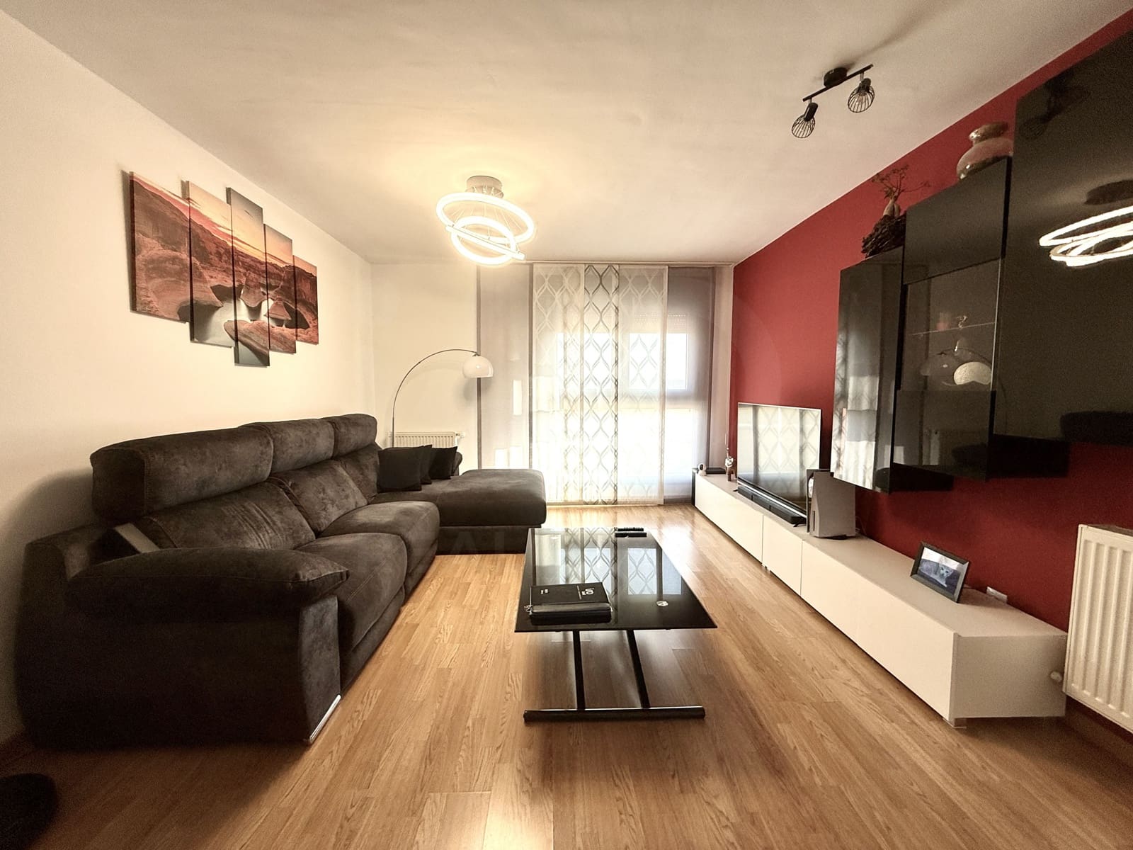 2 bedroom Apartment for sale in Villalbilla with garage - € 305,000 (Ref: 10061107)