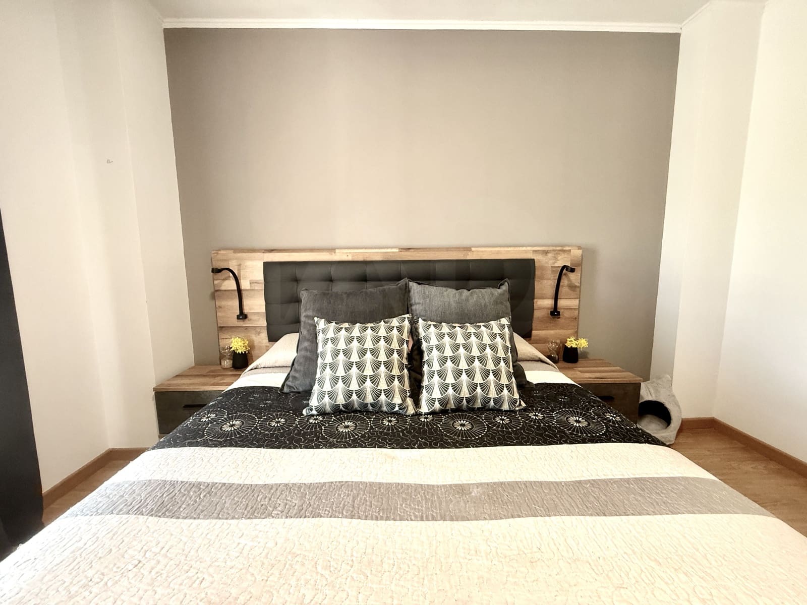 2 bedroom Apartment for sale in Villalbilla with garage - € 305,000 (Ref: 10061107)