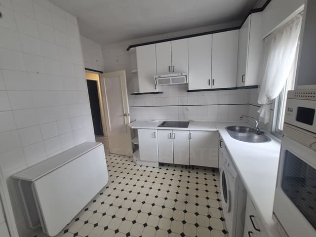 3 makuuhuone Huoneisto myytävänä paikassa Zamora kaupunki - 147 000 € (Ref: 10061112)