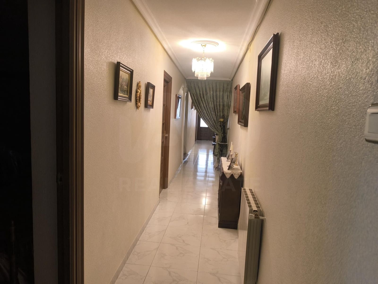 Casa de 6 habitaciones en Nava del Rey en venta con garaje - 132.900 € (Ref: 10061117)