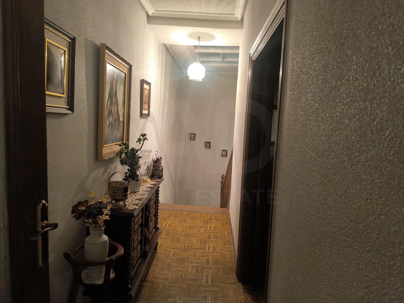 Casa de 6 habitaciones en Nava del Rey en venta con garaje - 132.900 € (Ref: 10061117)