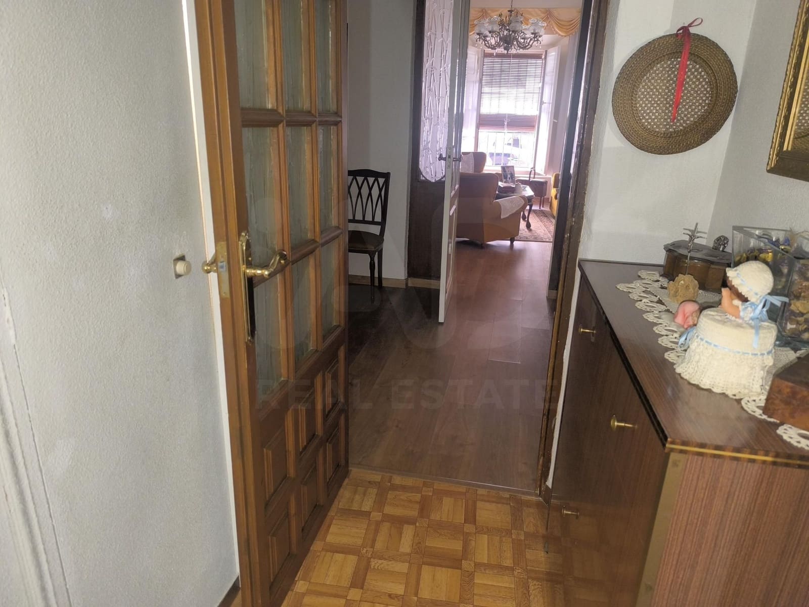 Casa de 6 habitaciones en Nava del Rey en venta con garaje - 132.900 € (Ref: 10061117)