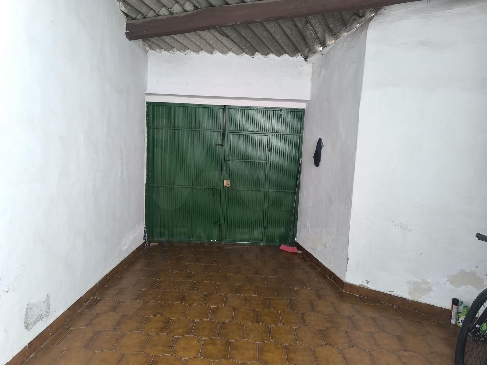 Casa de 6 habitaciones en Nava del Rey en venta con garaje - 132.900 € (Ref: 10061117)