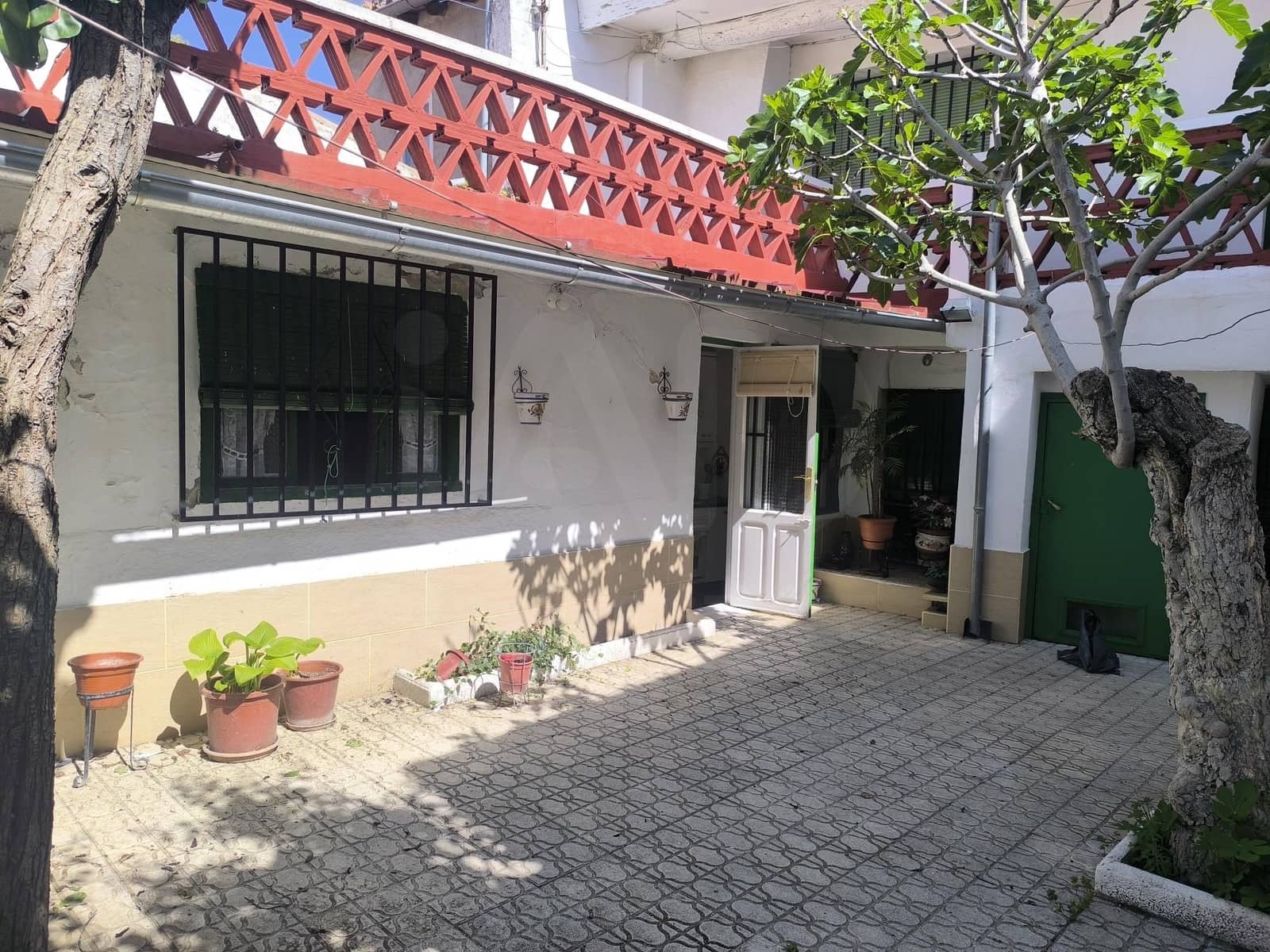 Casa de 6 habitaciones en Nava del Rey en venta con garaje - 132.900 € (Ref: 10061117)