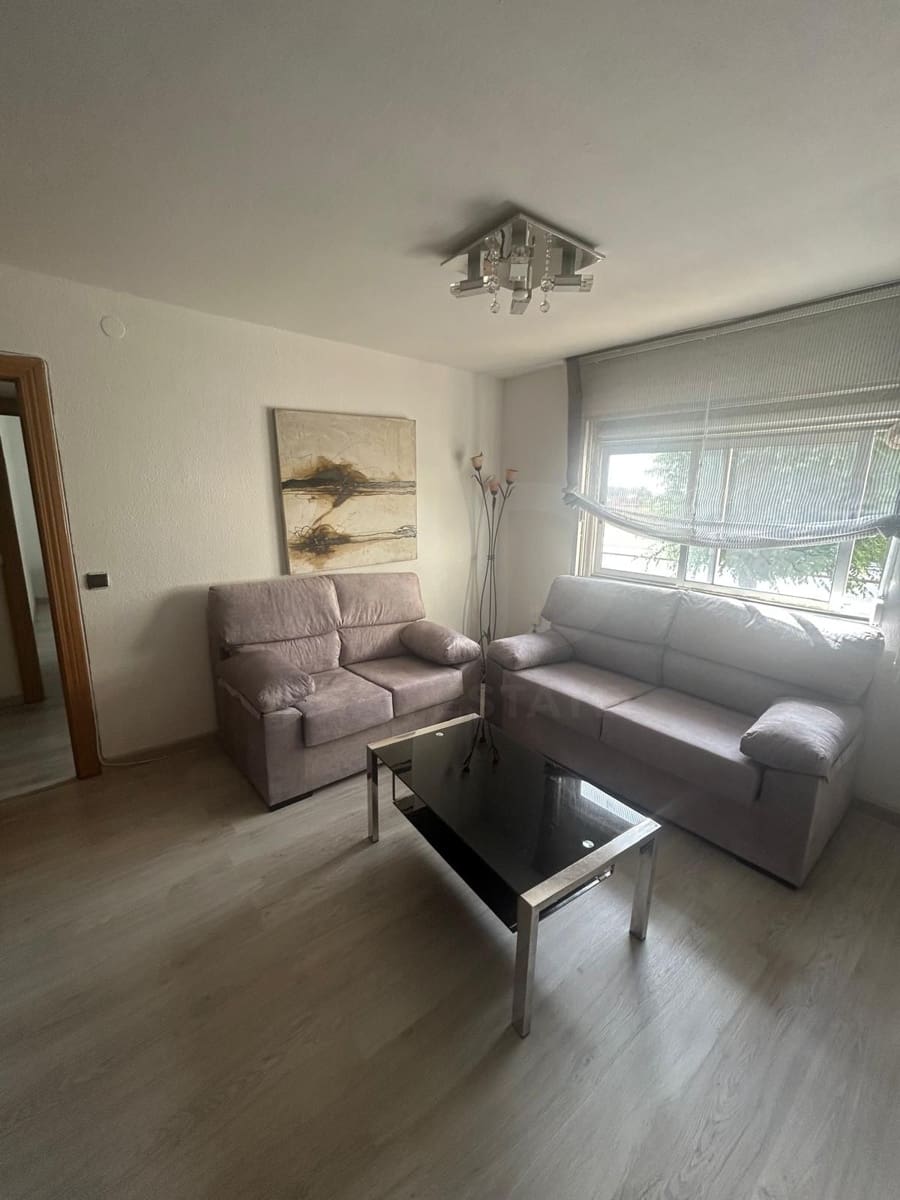 3 slaapkamer Appartement te huur in Leon stad - € 700 (Ref: 10061120)