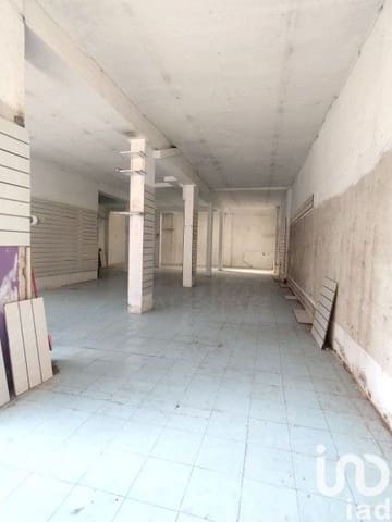 Kaupallinen vuokrattavana paikassa León kaupunki - 600 € (Ref: 10062781)