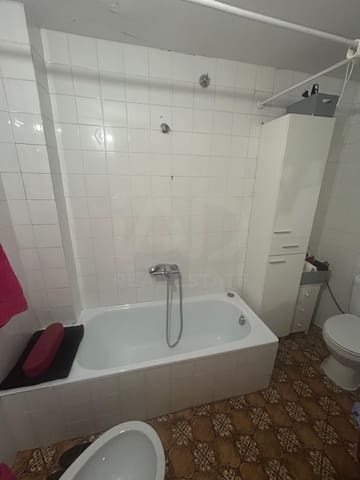 1 soverom Leilighet til leie i Leon by - € 335 (Ref: 10062785)