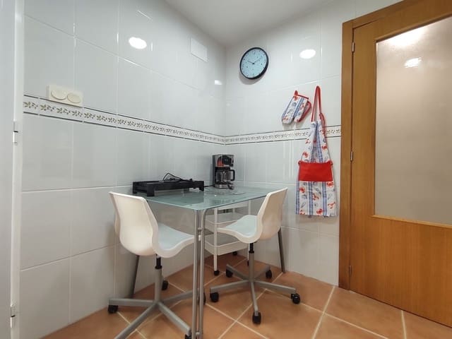 4 soverom Villa til leie i Valencia by med garasje - € 1 800 (Ref: 10062786)