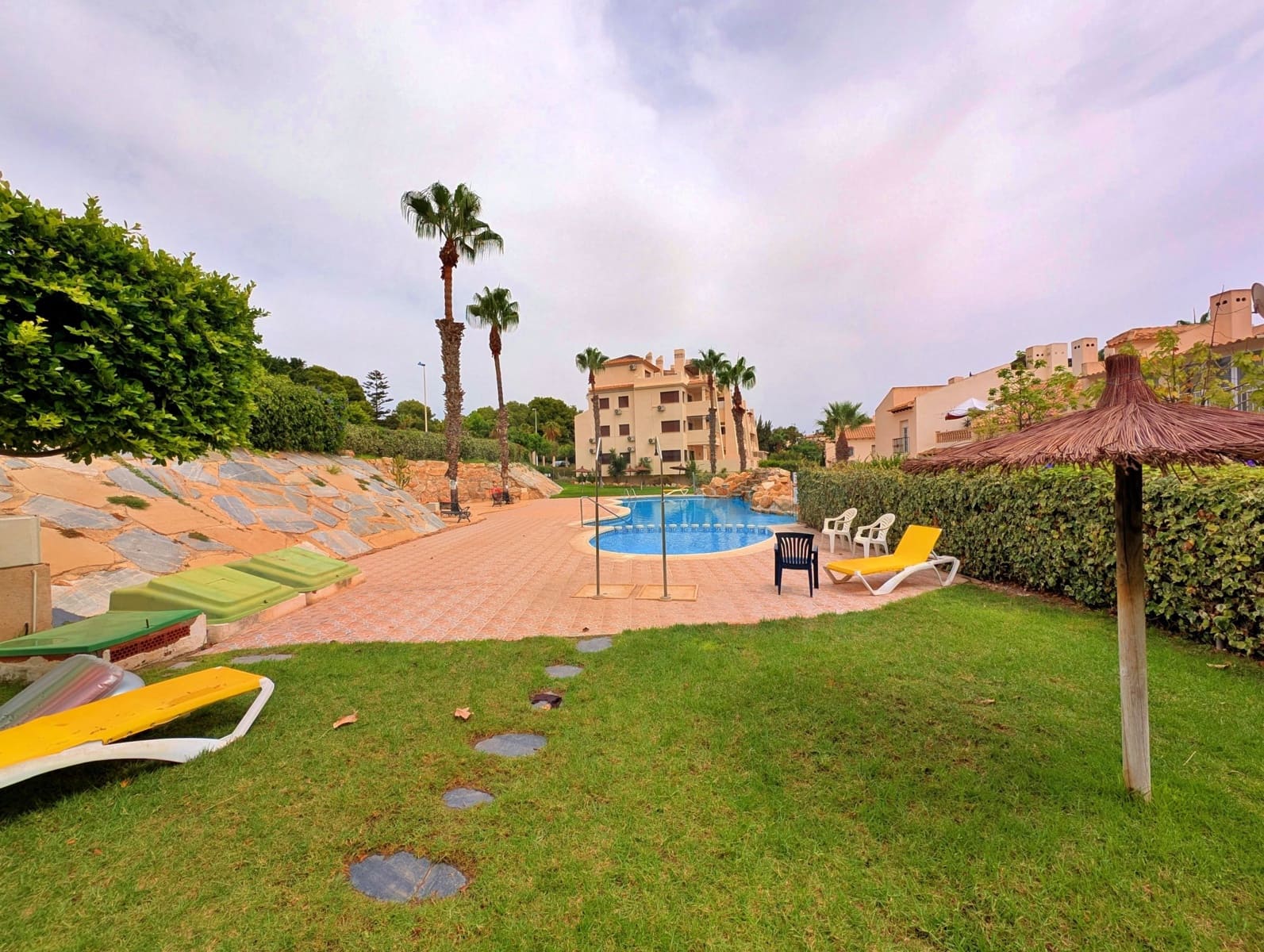 2 chambre Villa/Maison à vendre à Alicante ville avec piscine - 224 000 € (Ref: 10062787)