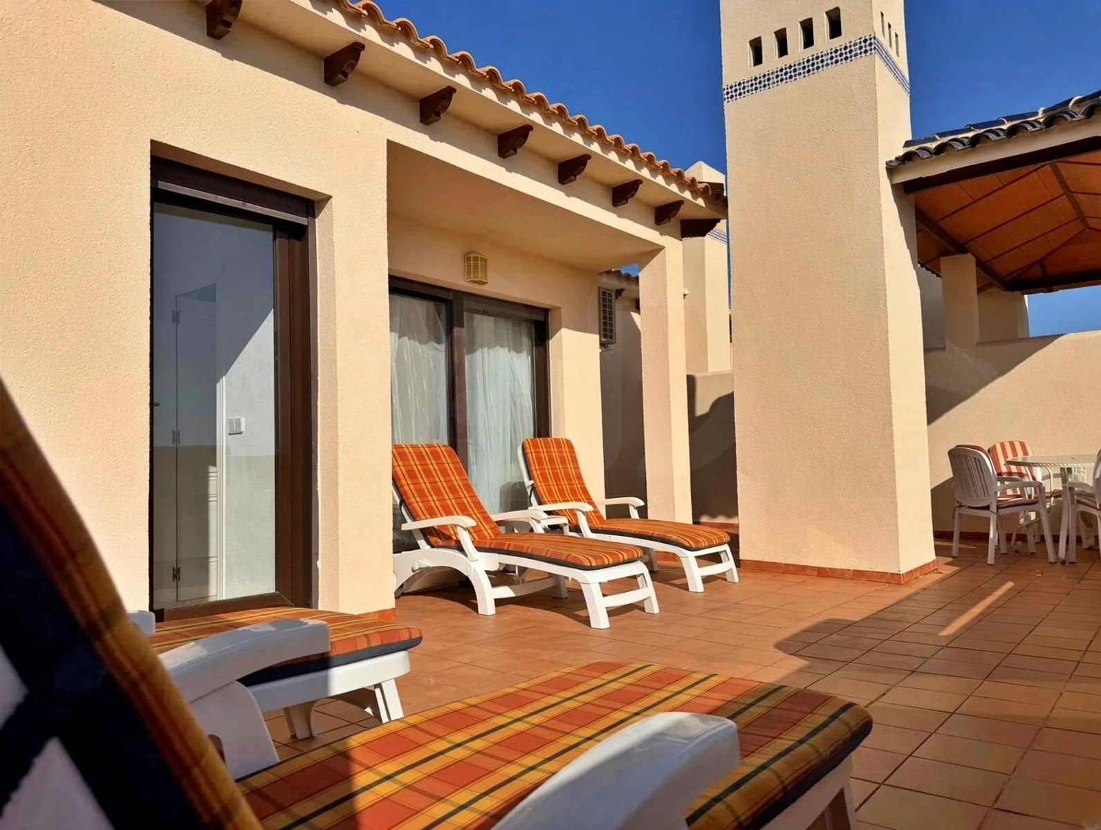 3 soveværelse Lejlighed til salg i Alicante by med swimmingpool garage - € 279.999 (Ref: 10062790)