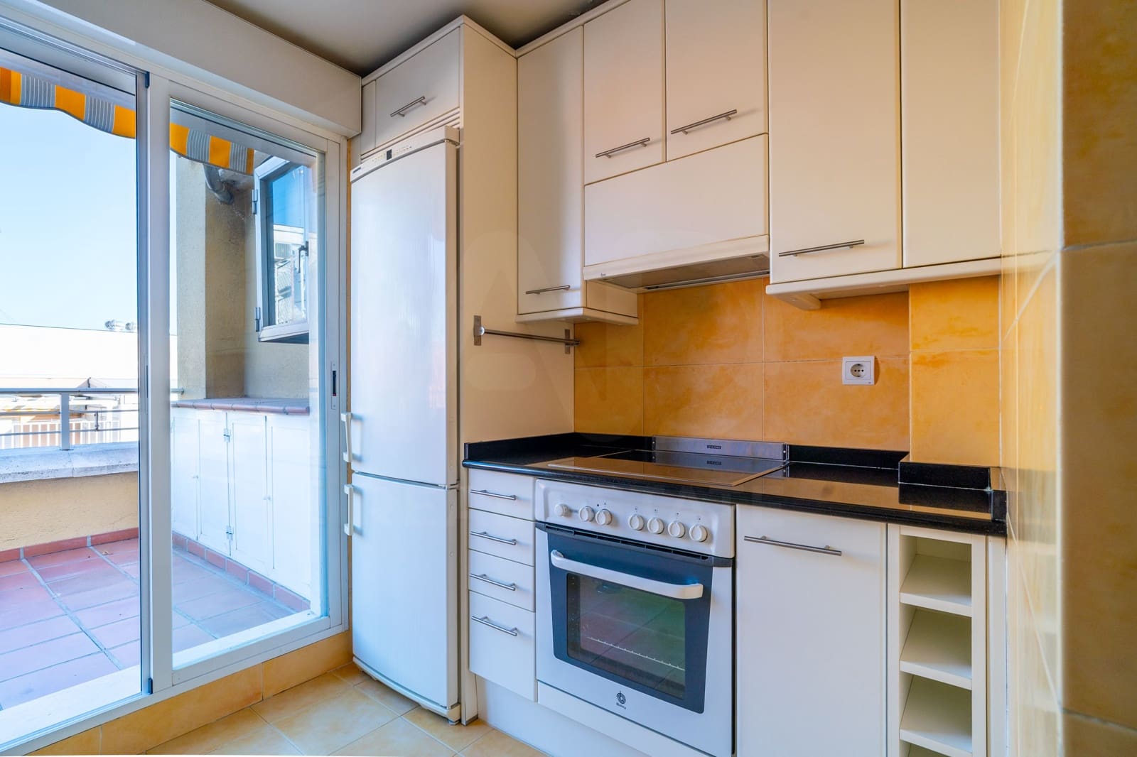 Ático de 2 habitaciones en Madrid ciudad en venta con garaje - 860.000 € (Ref: 10062876)
