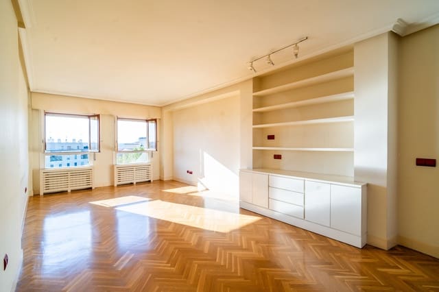 2 sovrum Takvåning till salu i Palacio, Madrid stad med garage - 860 000 € (Ref: 10062876)