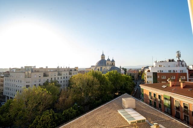 2 sovrum Takvåning till salu i Palacio, Madrid stad med garage - 860 000 € (Ref: 10062876)