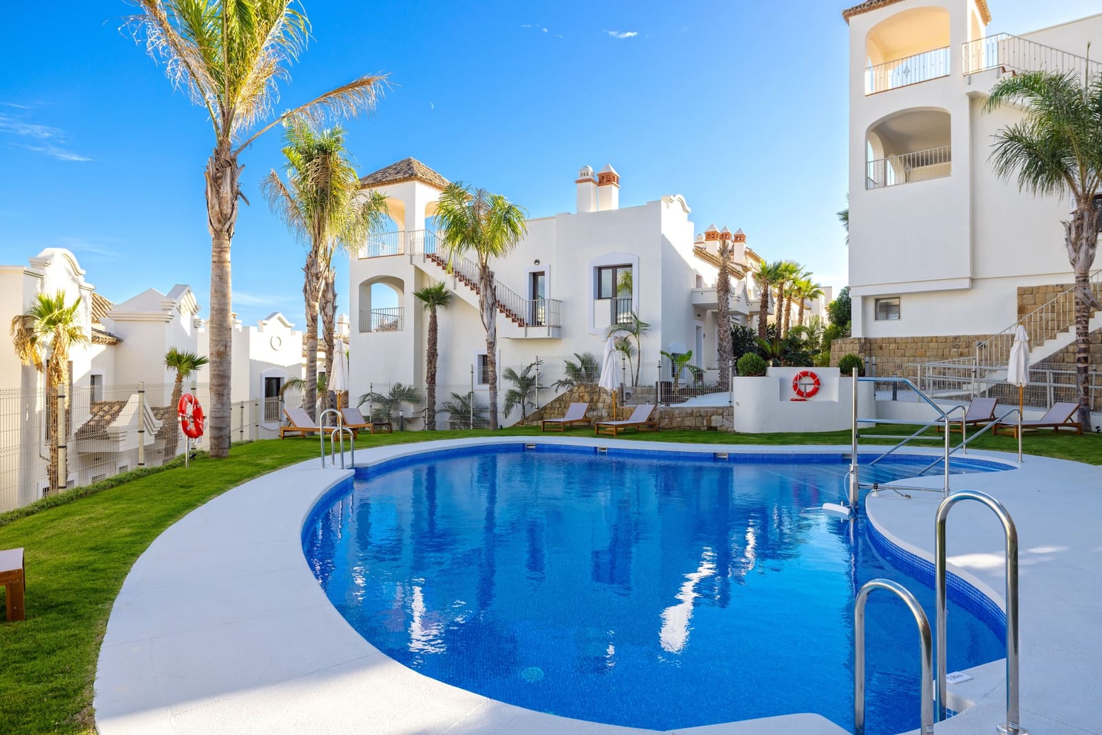 3 camera da letto Villetta a Schiera in vendita in Estepona con piscina garage - 470.250 € (Rif: 10062878)
