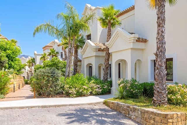 3 camera da letto Villetta a Schiera in vendita in Valle Romano Golf, Estepona con piscina garage - 470.250 € (Rif: 10062878)