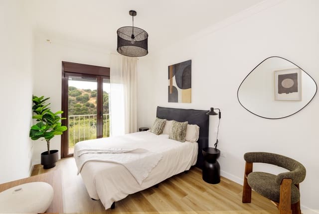 3 makuuhuone Rivitalo myytävänä paikassa Valle Romano Golf, Estepona mukana uima-altaan 
autotalli - 470 250 € (Ref: 10062878)
