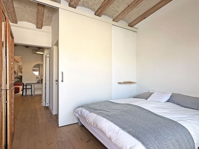 2 quarto Penthouse para venda em El Raval, Barcelona cidade - 269 000 € (Ref: 10062880)