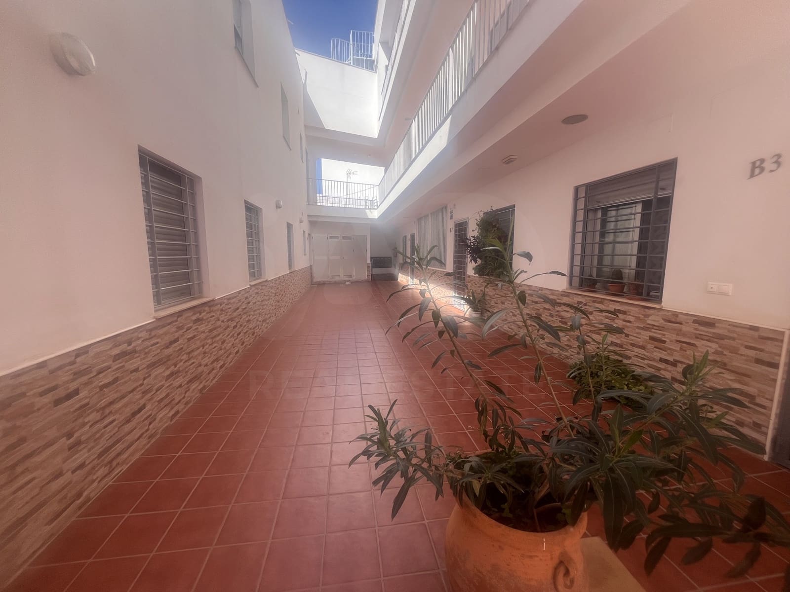 2 bedroom Apartment for sale in Barbate with pool - € 172,000 (Ref: 10062882)