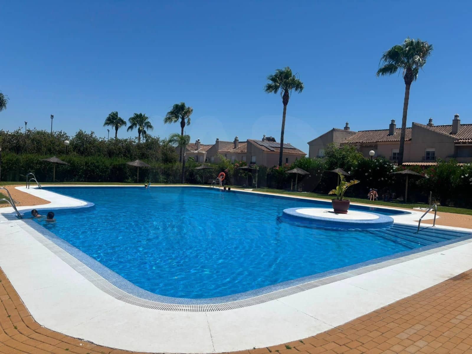 4 Zimmer Reihenhaus zu verkaufen in Jerez de la Frontera mit Pool - 410.000 € (Ref: 10062886)
