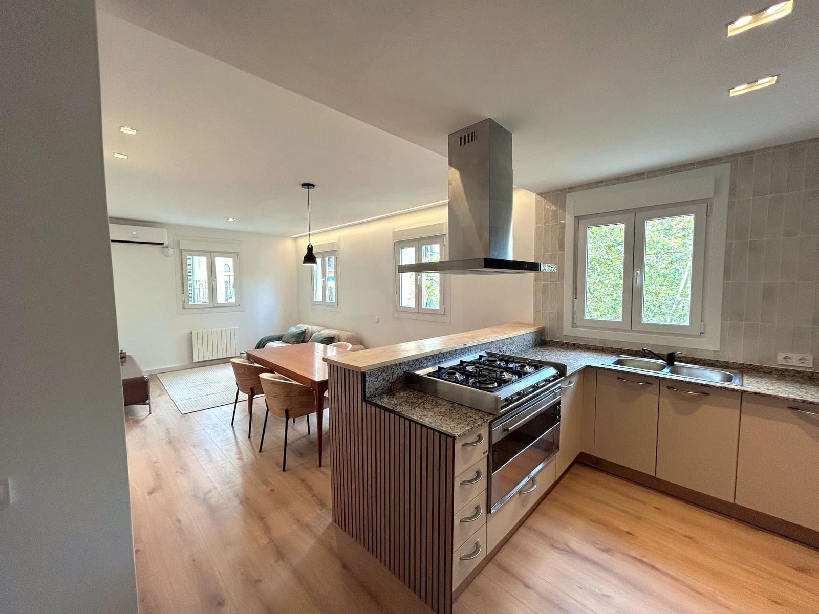 Apartamento de 2 habitaciones en Barcelona ciudad en venta - 549.000 € (Ref: 10063679)